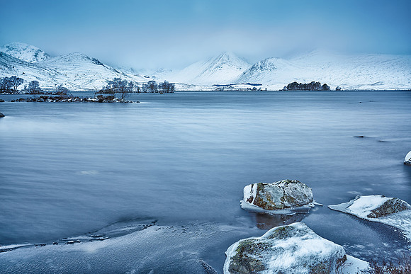 A Cold Morning, Lochan na h-Achlaise