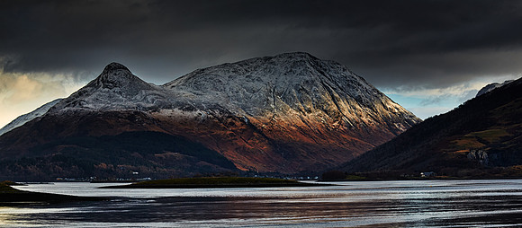 Sun on Sgorr nam Fiannaidh